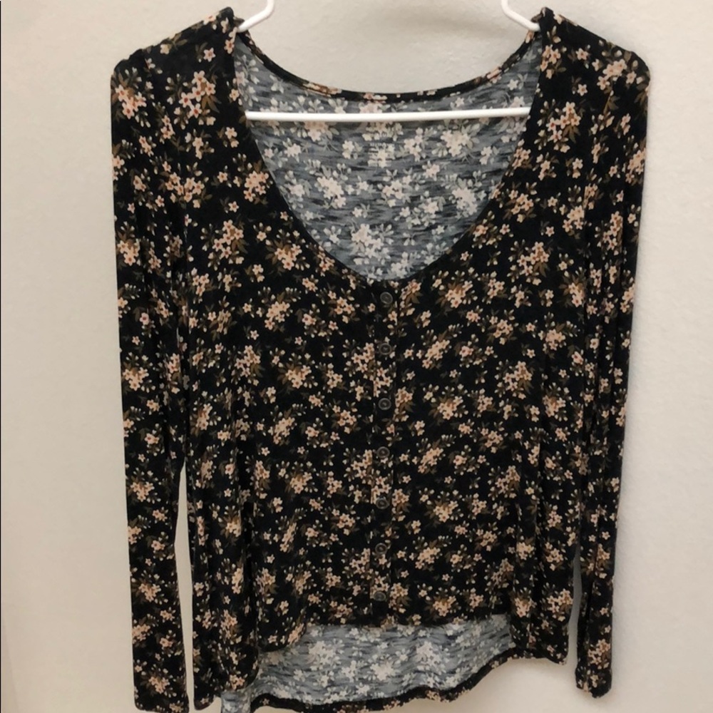 American Eagle top